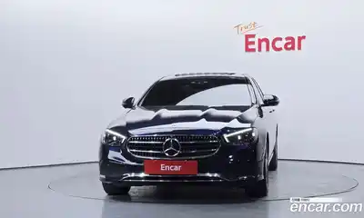 Mercedes-Benz E-Class 2022 2.0 гидро в Москве № 1617314, миниатюра 3