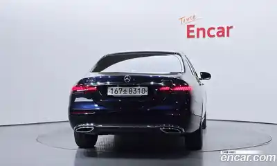 Mercedes-Benz E-Class 2022 2.0 гидро в Москве № 1617314, миниатюра 4