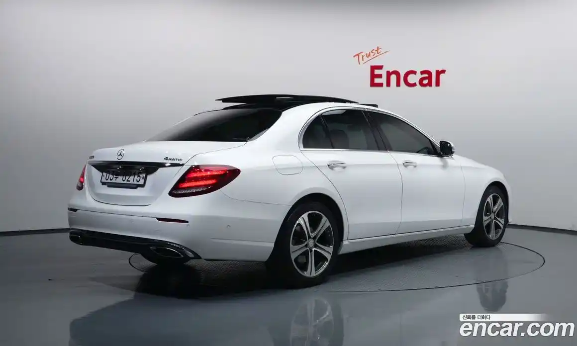 Mercedes-Benz E-Class 2016 2.0 гидро в Москве № 1617368, фото 2