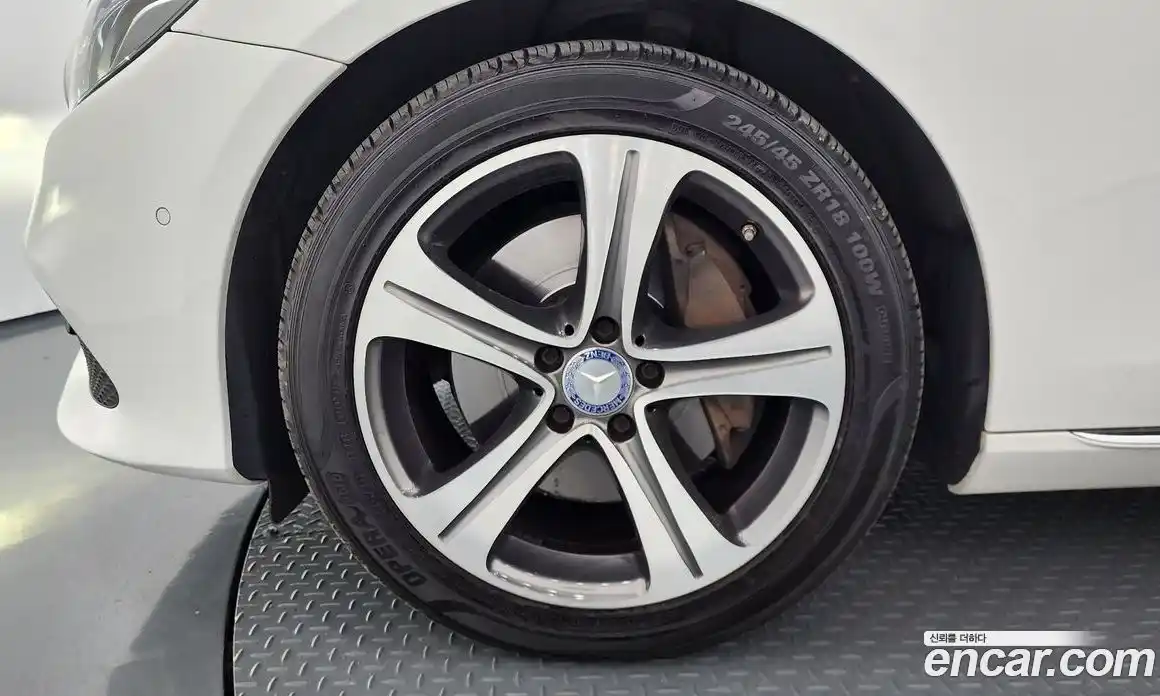 Mercedes-Benz E-Class 2016 2.0 гидро в Москве № 1617368, фото 5