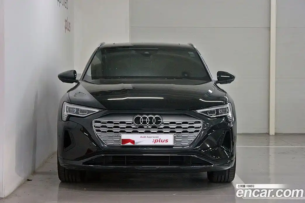 Audi Q8 e-tron 2024 гидро в Москве № 1618260, фото 3