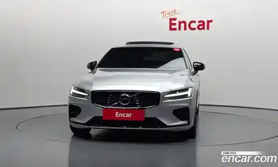 Volvo S60 2022 2.0 гидро в Москве № 1618589, миниатюра 3