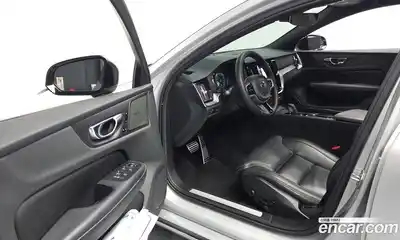 Volvo S60 2022 2.0 гидро в Москве № 1618589, миниатюра 10