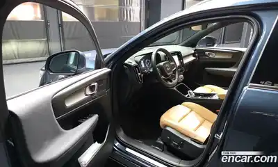 Volvo XC40 2021 2.0 гидро в Москве № 1618617, миниатюра 10