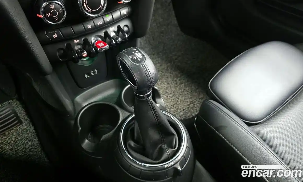 Mini Cooper 2014 1.5 гидро в Москве № 1621913, фото 9