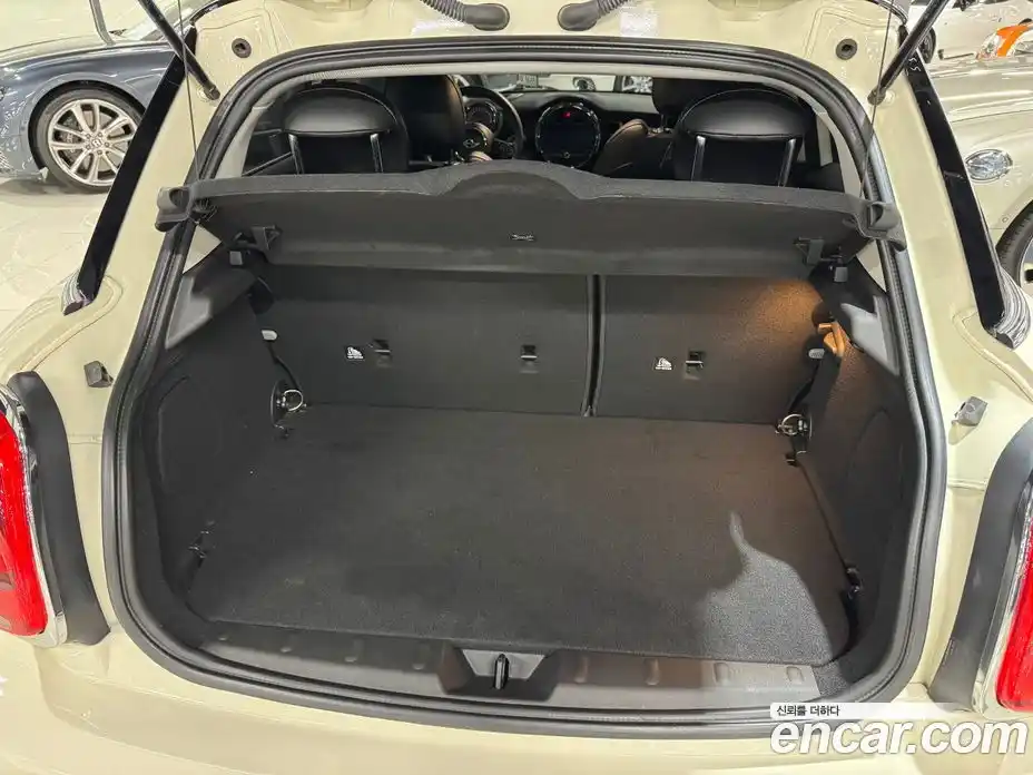 Mini Cooper 2017 1.5 гидро в Москве № 1622276, фото 17