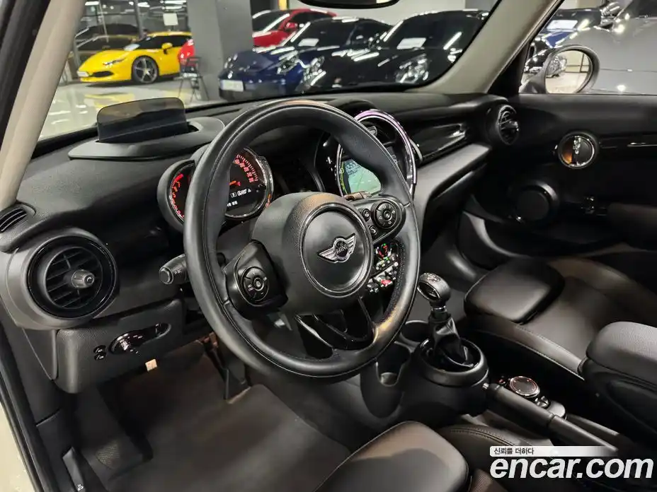 Mini Cooper 2017 1.5 гидро в Москве № 1622276, фото 5