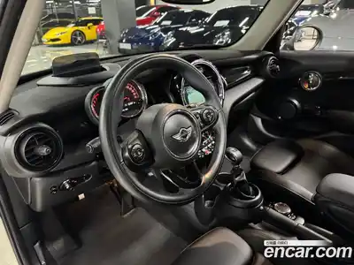 Mini Cooper 2017 1.5 гидро в Москве № 1622276, миниатюра 5