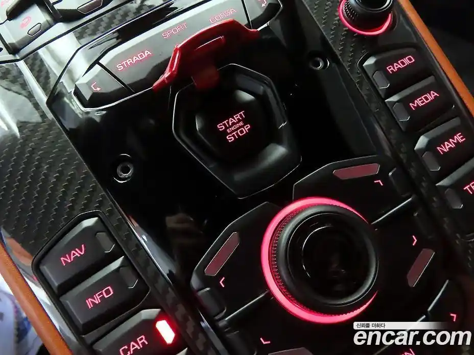 Lamborghini Aventador 2018 6.5 гидро в Москве № 1622279, фото 13