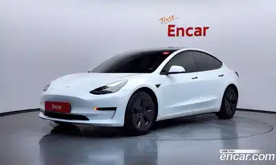 Tesla Model 3 RWD