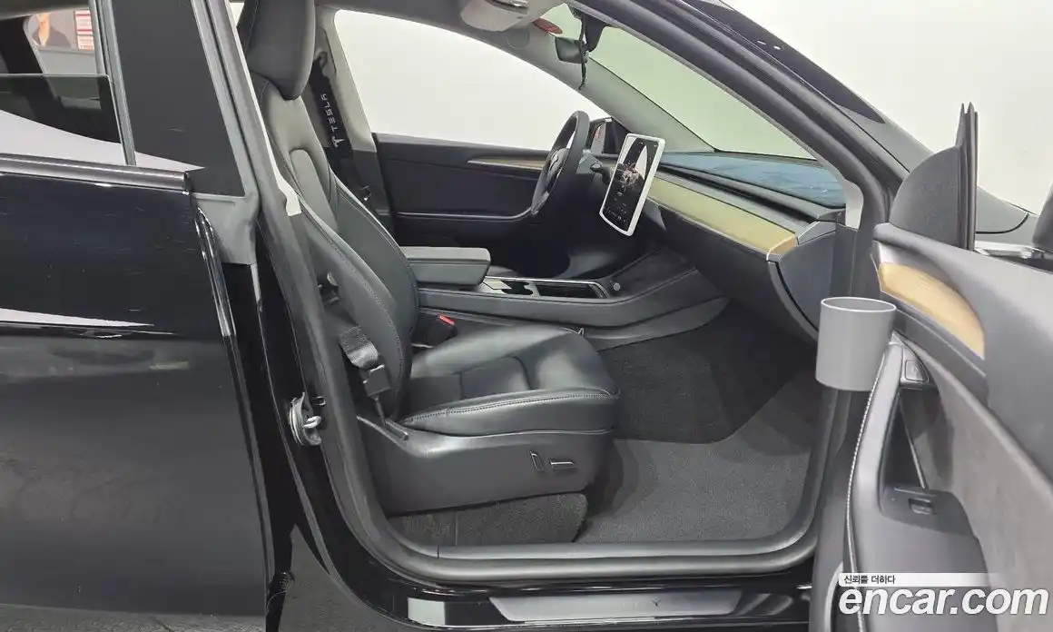 Tesla Model Y 2023 0.2 гидро в Москве № 1622512, фото 11