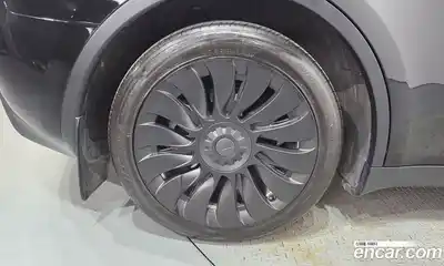 Tesla Model Y 2023 0.2 гидро в Москве № 1622512, миниатюра 5