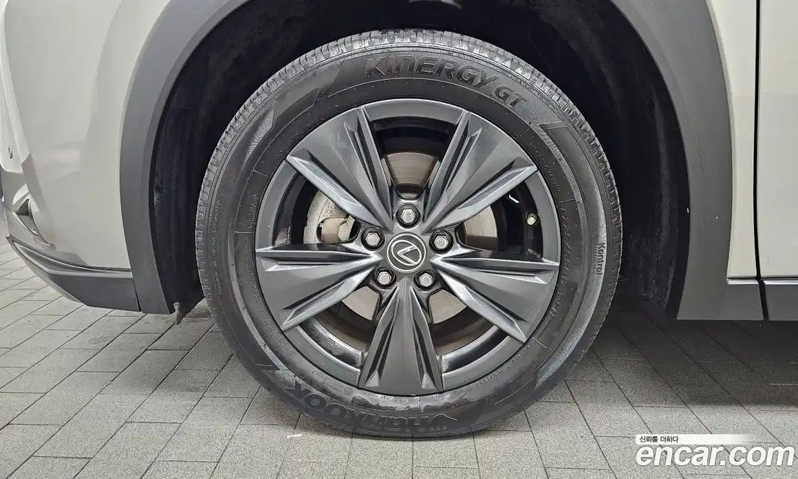 Lexus UX 2020 2.0 гидро в Москве № 1622791, фото 5