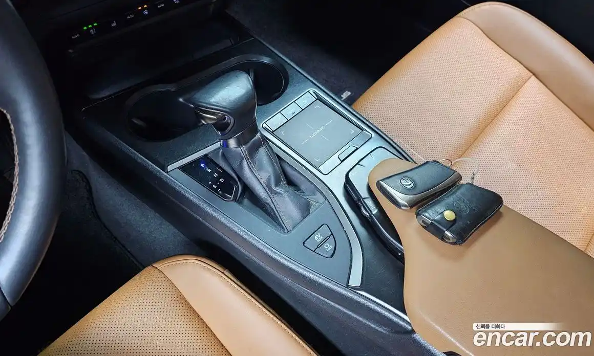 Lexus UX 2020 2.0 гидро в Москве № 1622791, фото 9