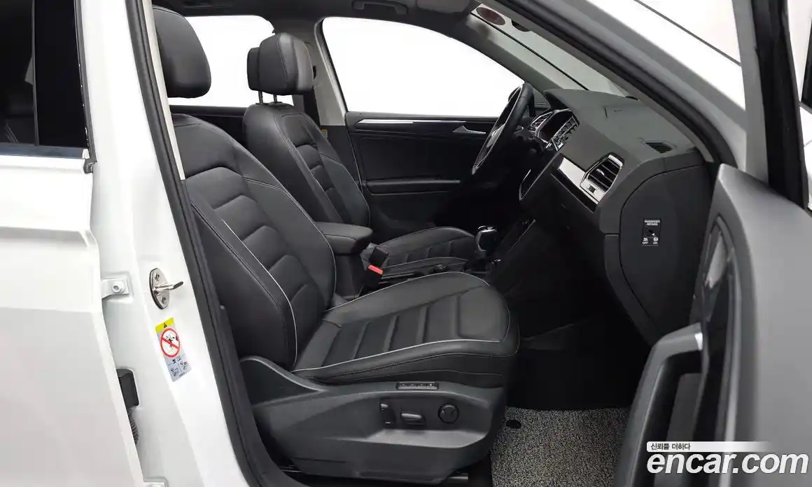 Volkswagen Tiguan 2021 2.0 гидро в Москве № 1623212, фото 11