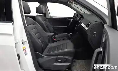 Volkswagen Tiguan 2021 2.0 гидро в Москве № 1623212, миниатюра 11