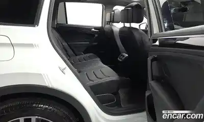 Volkswagen Tiguan 2021 2.0 гидро в Москве № 1623212, миниатюра 12