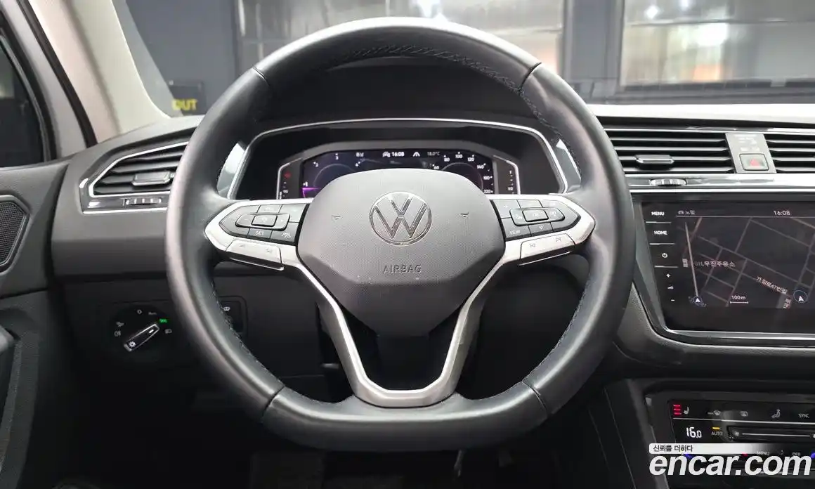 Volkswagen Tiguan 2021 2.0 гидро в Москве № 1623212, фото 13
