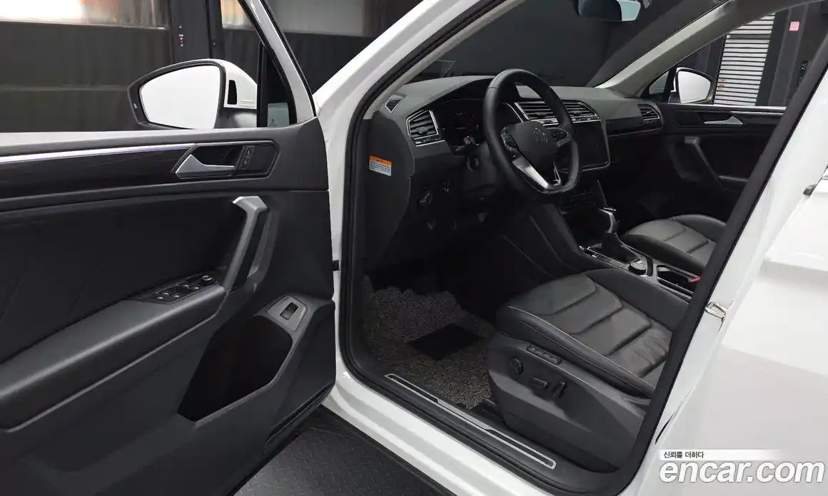 Volkswagen Tiguan 2021 2.0 гидро в Москве № 1623212, фото 10