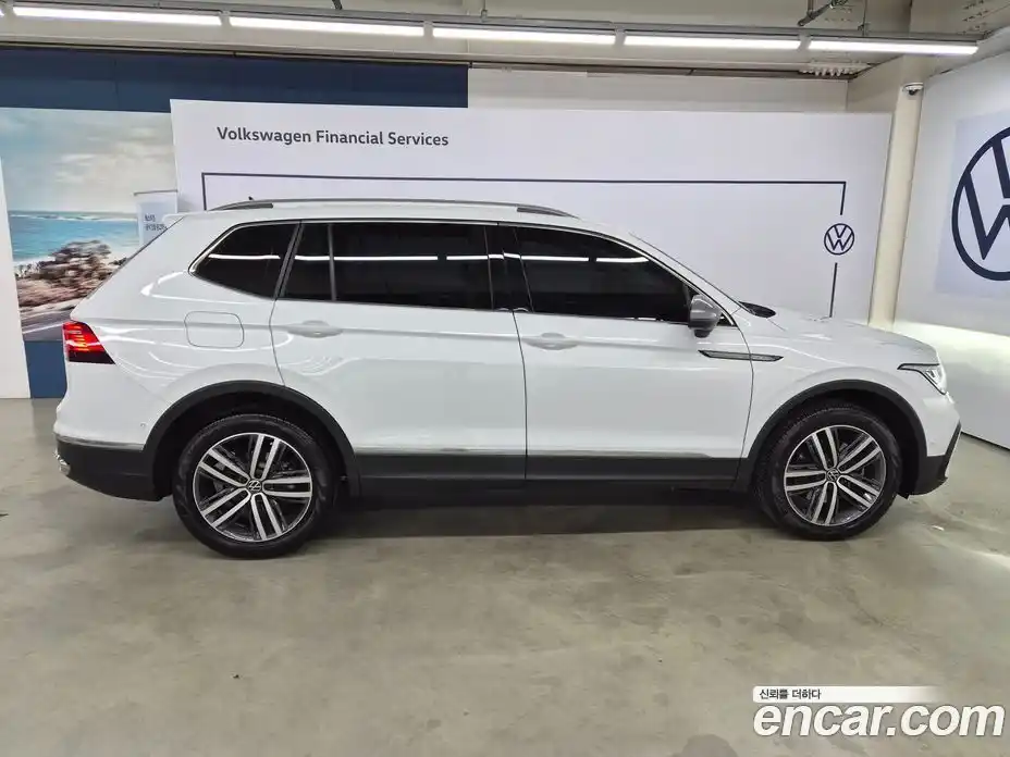Volkswagen Tiguan 2024 2.0 гидро в Москве № 1623618, фото 18