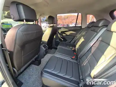 Volkswagen Tiguan 2022 2.0 гидро в Москве № 1623646, миниатюра 11