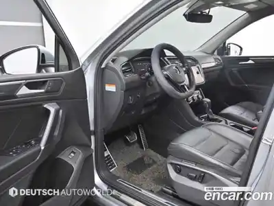 Volkswagen Tiguan 2020 2.0 гидро в Москве № 1623686, миниатюра 11