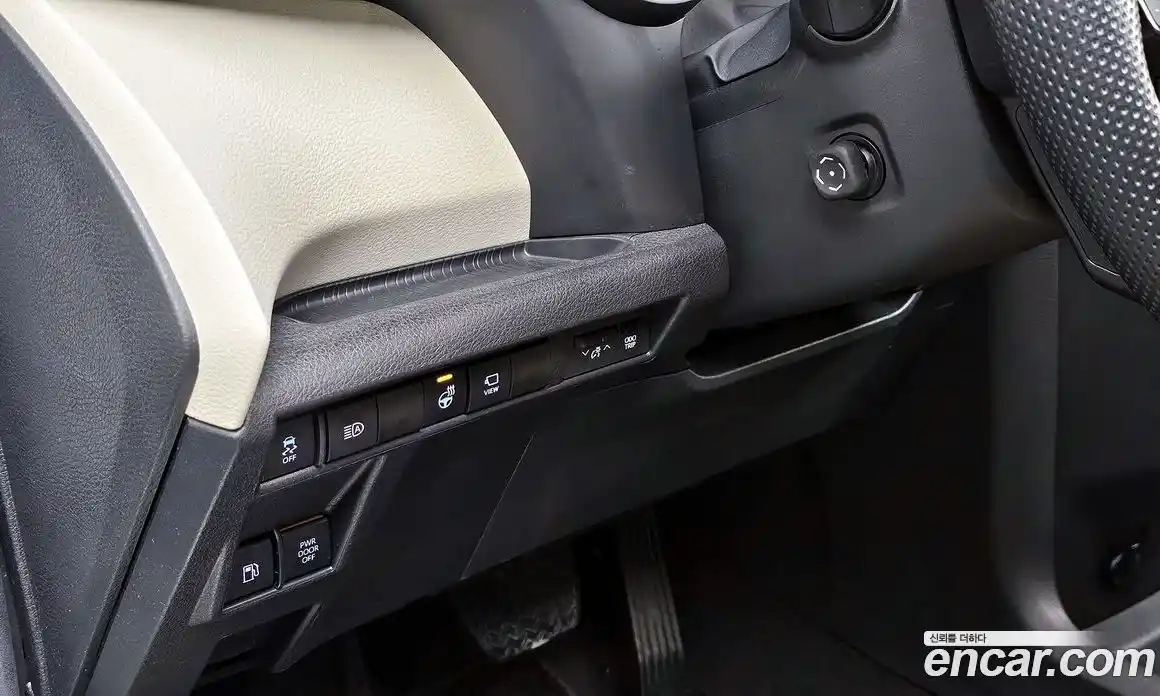 Toyota Sienna 2024 2.5 гидро в Москве № 1624361, фото 16