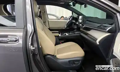 Toyota Sienna 2022 2.5 гидро в Москве № 1624378, миниатюра 11
