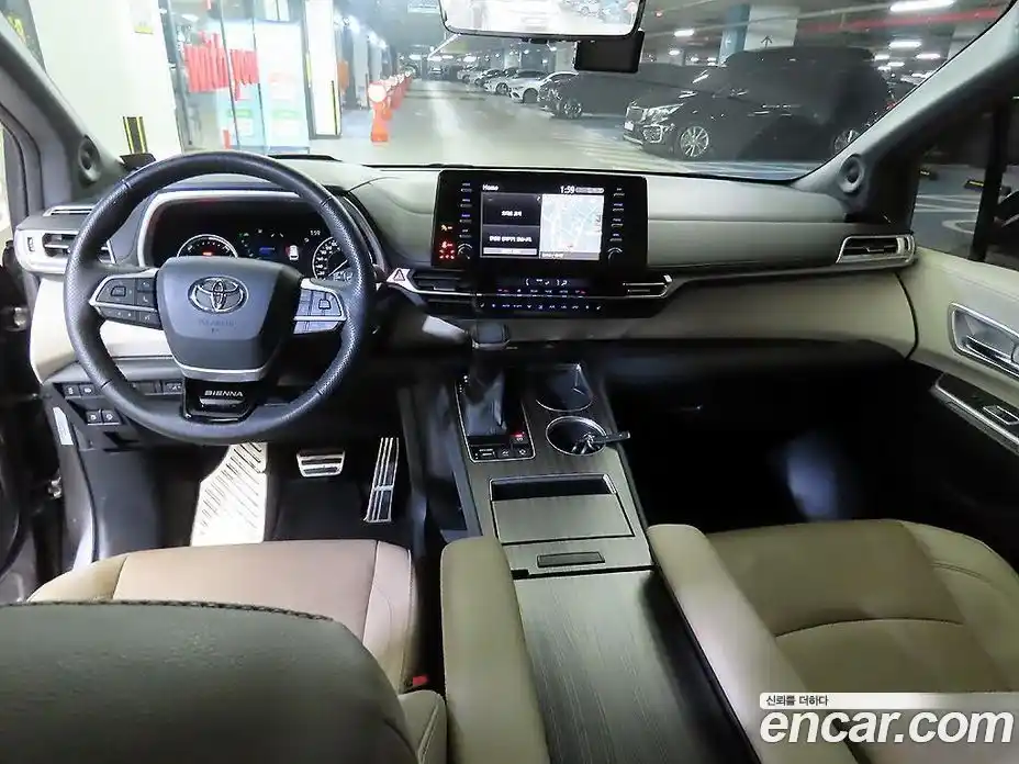 Toyota Sienna 2021 2.5 гидро в Москве № 1624501, фото 10