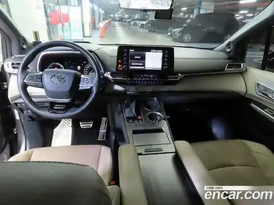 Toyota Sienna 2021 2.5 гидро в Москве № 1624501, миниатюра 10
