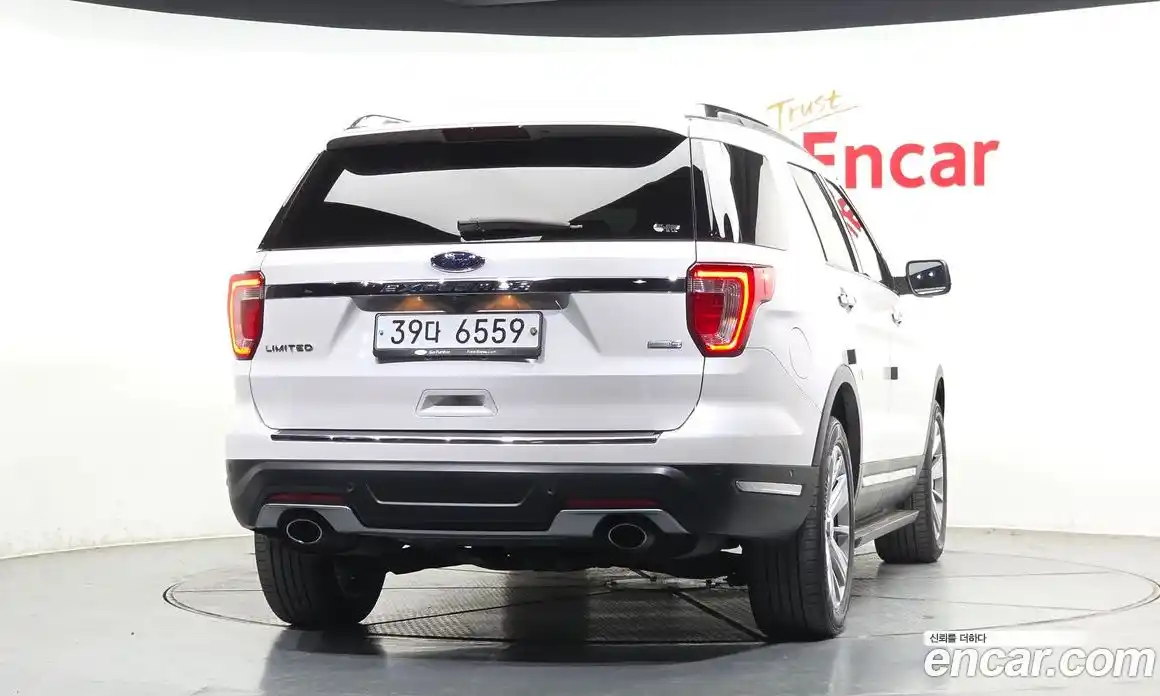 Ford Explorer 2018 2.3 гидро в Москве № 1625045, фото 4
