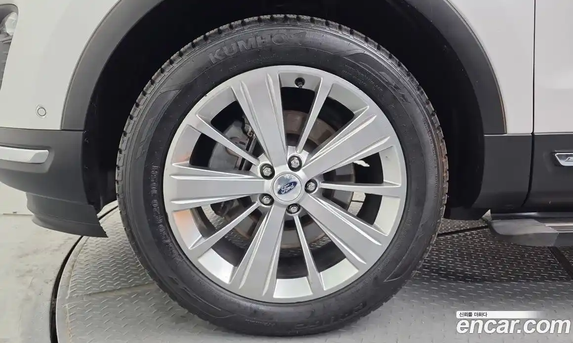 Ford Explorer 2018 2.3 гидро в Москве № 1625045, фото 5