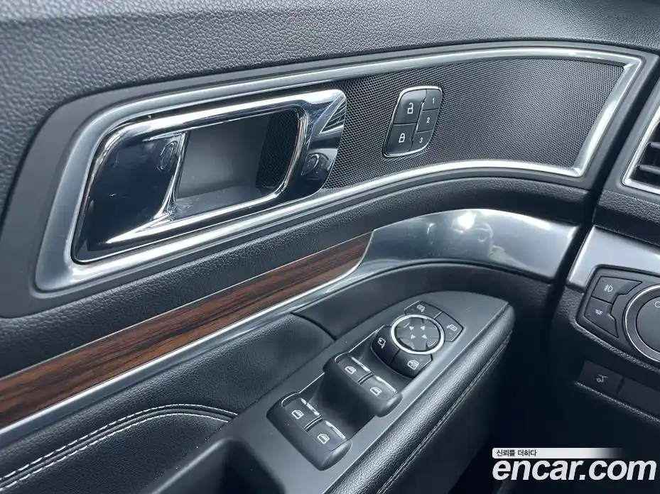 Ford Explorer 2017 2.3 гидро в Москве № 1625218, фото 17