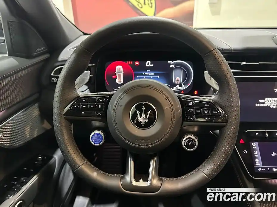 Maserati Grecale 2025 0.3 гидро в Москве № 1625463, фото 13