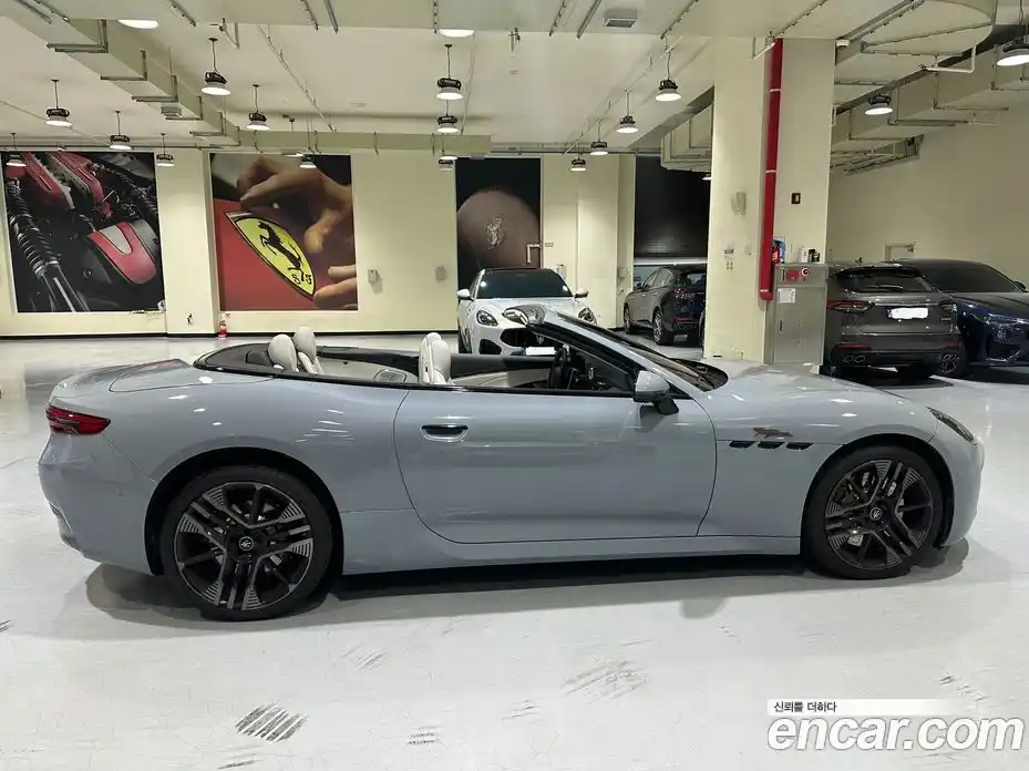 Maserati Gran Cabrio 2025 0.1 гидро в Москве № 1625466, фото 3