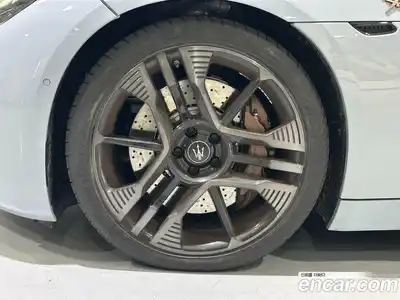 Maserati Gran Cabrio 2025 0.1 гидро в Москве № 1625466, миниатюра 7