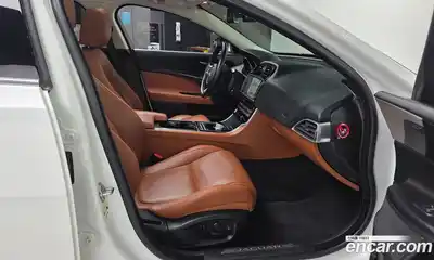 Jaguar XE 2015 2.0 гидро в Москве № 1625575, миниатюра 11
