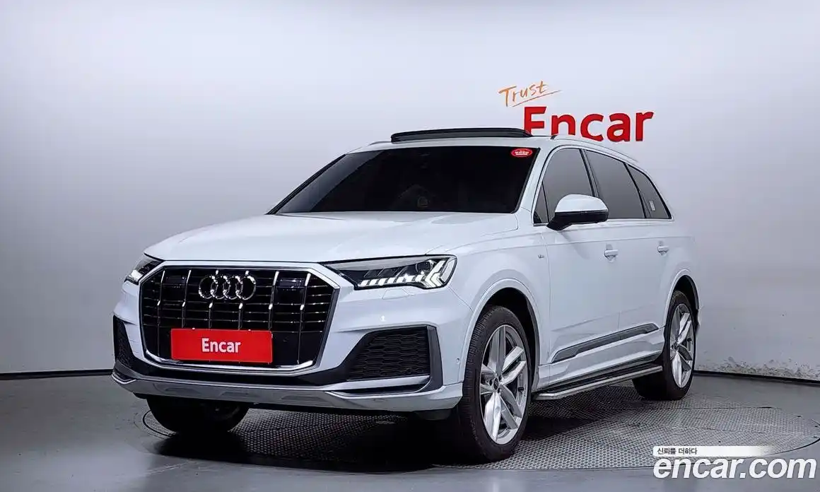 Audi Q7 2023 3.0 гидро в Москве № 162604, фото 1