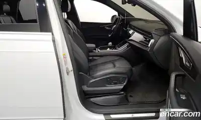 Audi Q7 2023 3.0 гидро в Москве № 162604, миниатюра 11