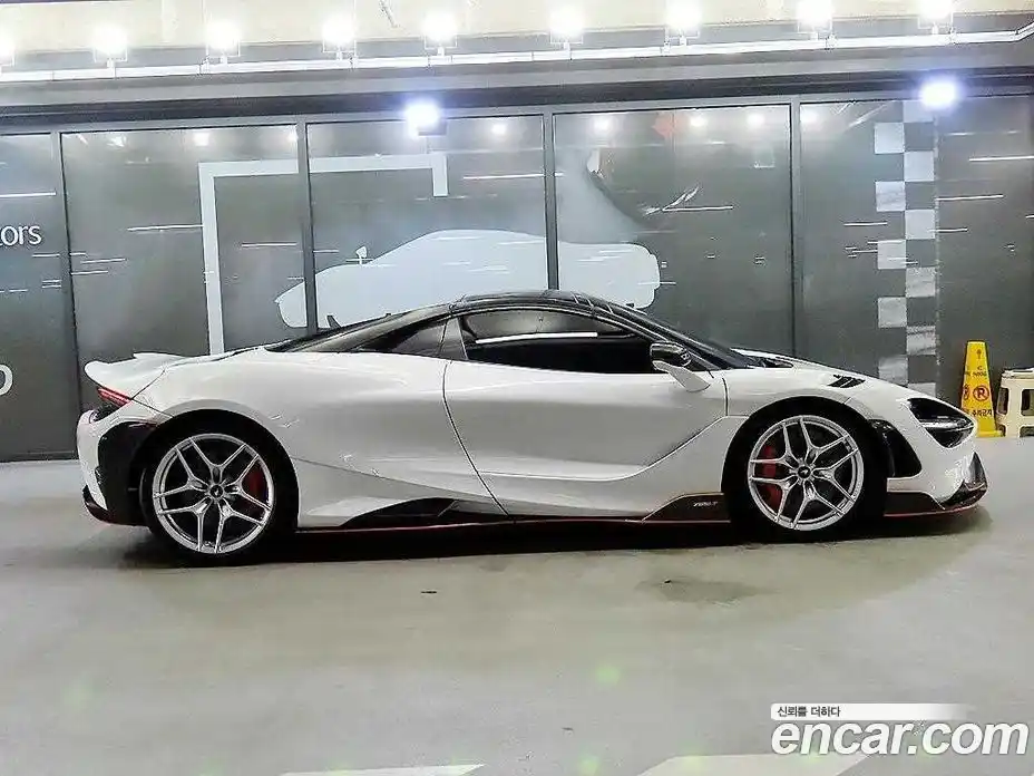 McLaren 765LT 2022 4.0 гидро в Москве № 1626252, фото 3