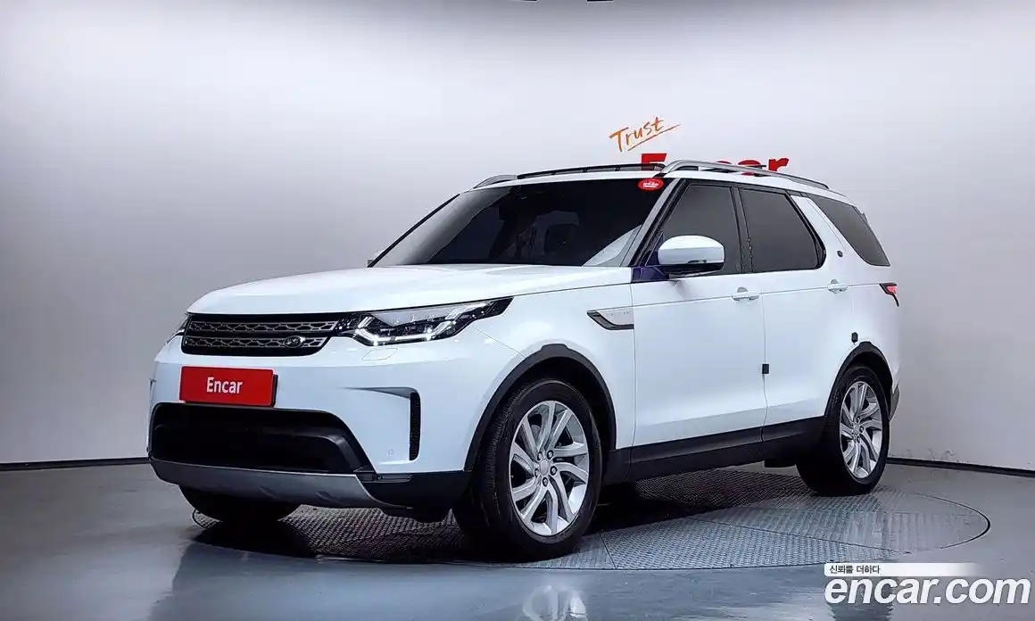 Land Rover Discovery 2018 3.0 гидро в Москве № 198282, фото 1