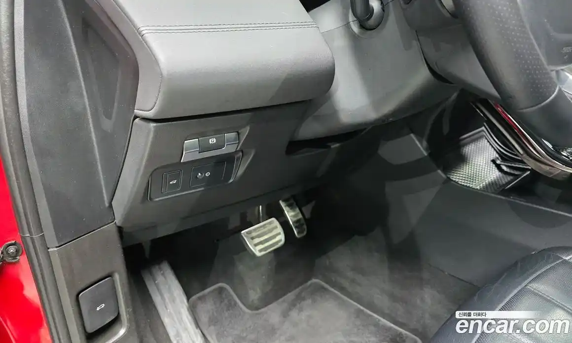 Land Rover Range-Rover Evoque 2020 2.0 гидро в Москве № 213406, фото 14