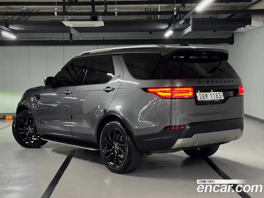 Land Rover Discovery 2017 3.0 гидро в Москве № 213559, фото 2