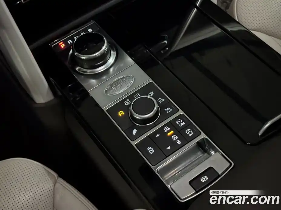 Land Rover Discovery 2017 3.0 гидро в Москве № 213559, фото 9