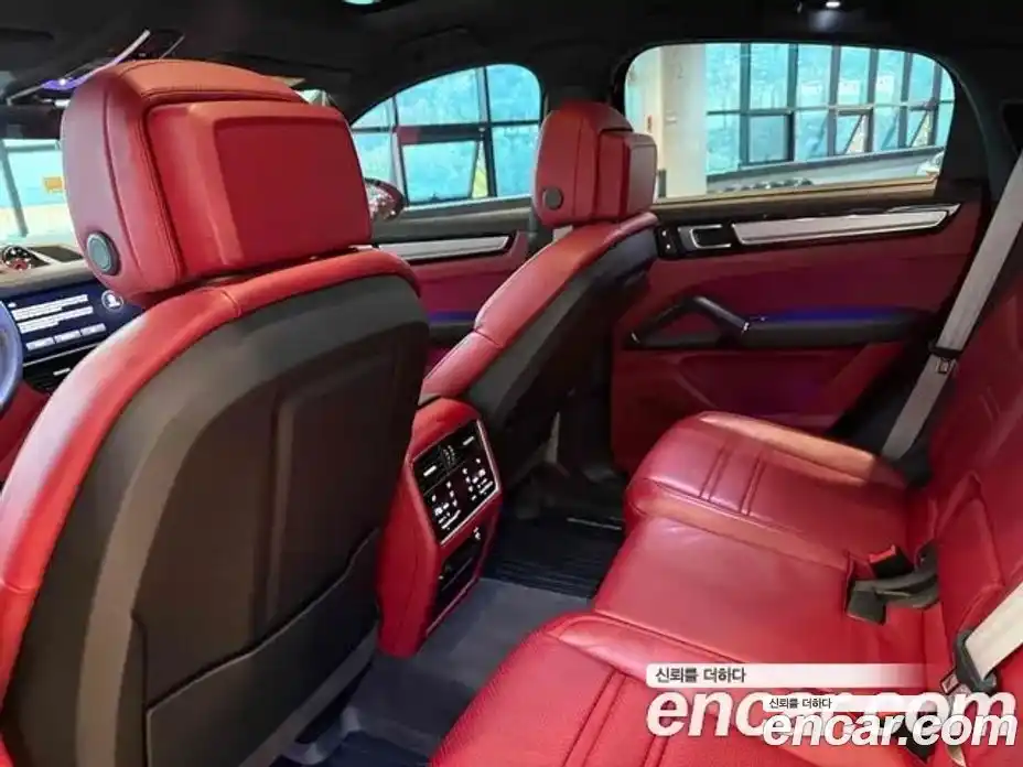 Porsche Cayenne 2023 3.0 гидро в Москве № 230948, фото 10