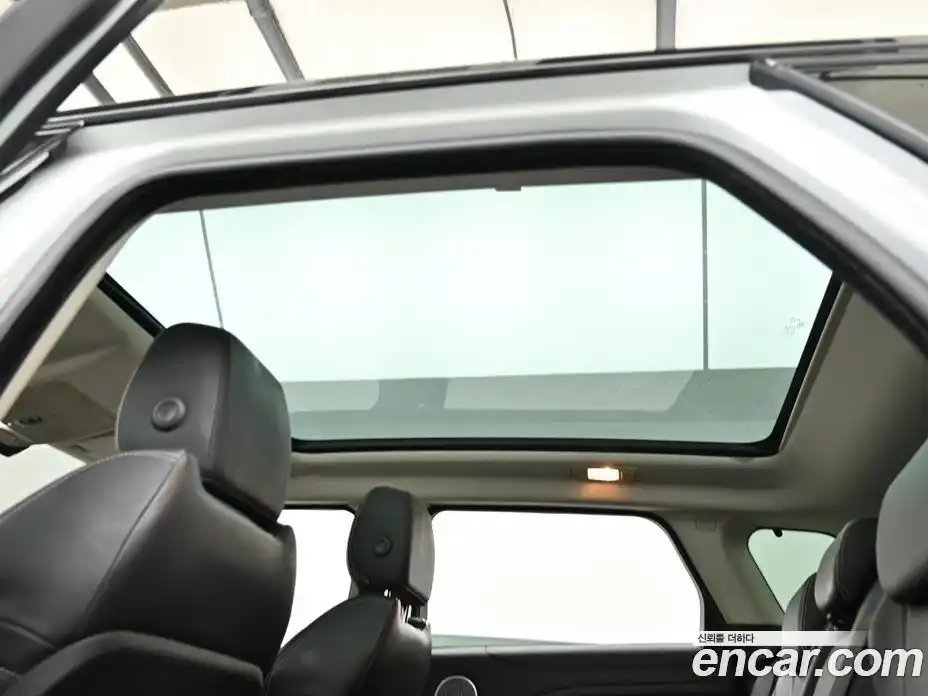 Land Rover Range-Rover Evoque 2018 2.0 гидро в Москве № 1196865, фото 18