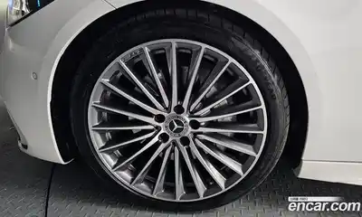 Mercedes-Benz C-Class 2023 2.0 гидро в Москве № 160114, миниатюра 5