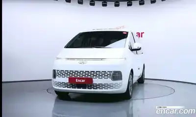 Hyundai Staria 2023 2.2 гидро в Москве № 1610455, миниатюра 3
