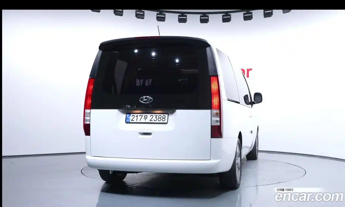 Hyundai Staria 2023 2.2 гидро в Москве № 1610455, фото 4