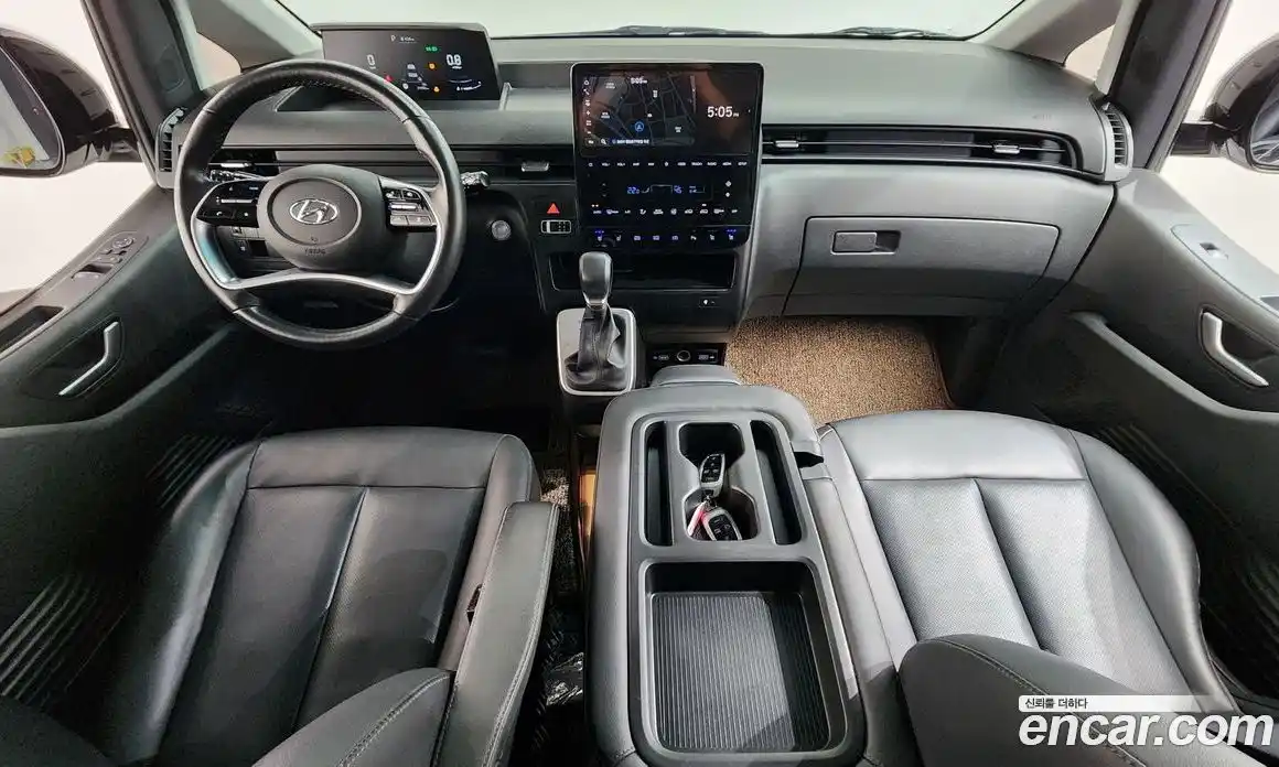 Hyundai Staria 2023 2.2 гидро в Москве № 1610455, фото 7